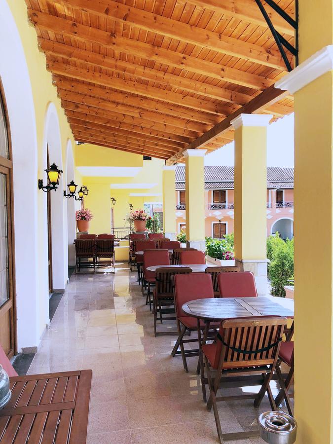 Regina Hotel Vasilátika Exterior foto